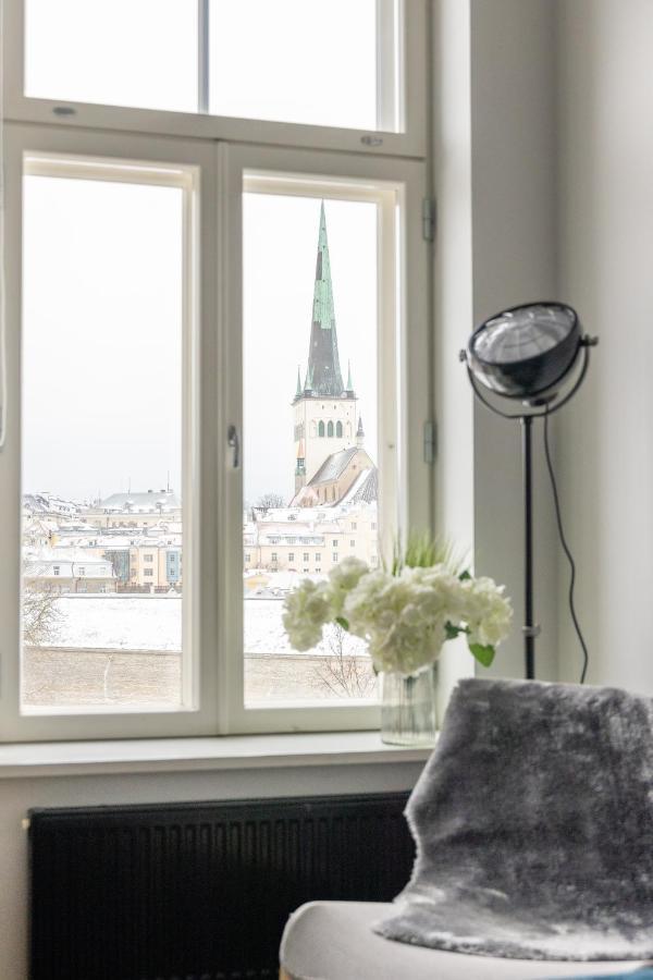 Estonishing Mere